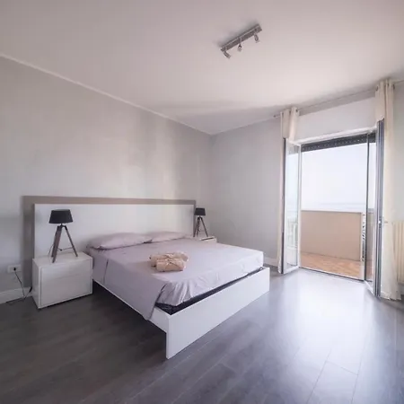 B&B 